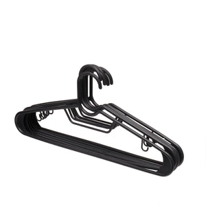 Home Basics 20 Piece Plastic Hangers, Black $8.00 EACH, CASE PACK OF 24