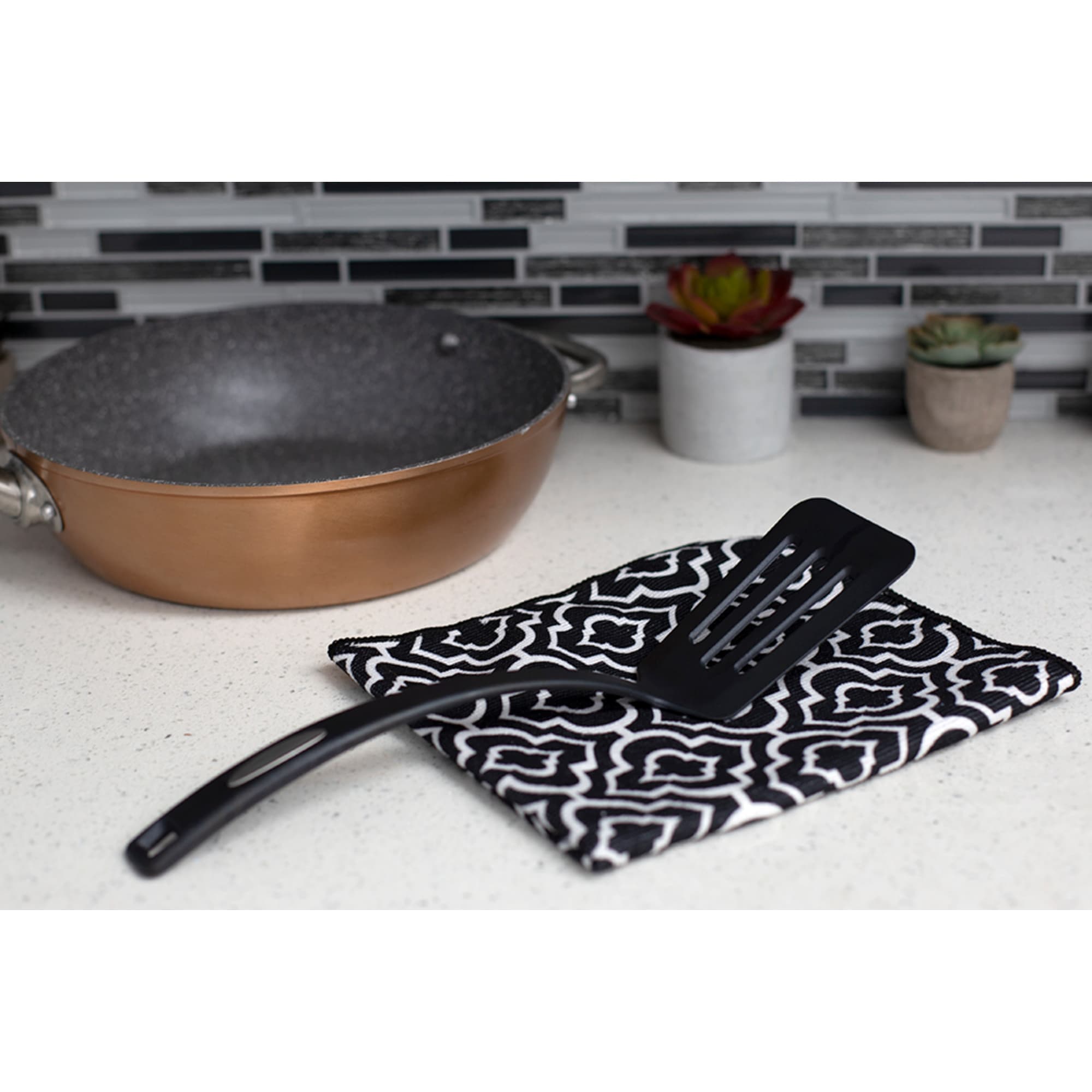 Home Basics Flexible Nylon Non-Stick Slotted Spatula with Curved Handle, Black $1.00 EACH, CASE PACK OF 24